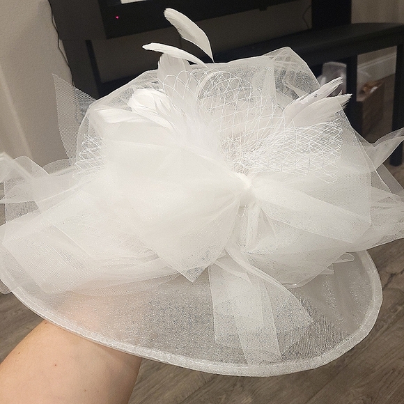 msmofei Accessories - Handmade ,VintageBeautiful Bridal Head Piece, White Mesh Hat, Bride Wedding